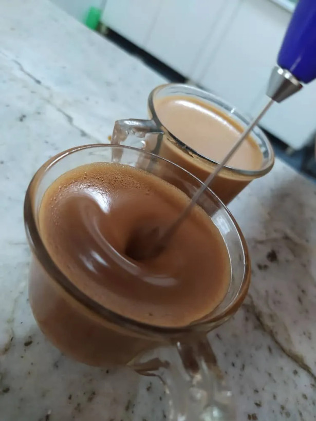 همزن شیر مدل کفساز