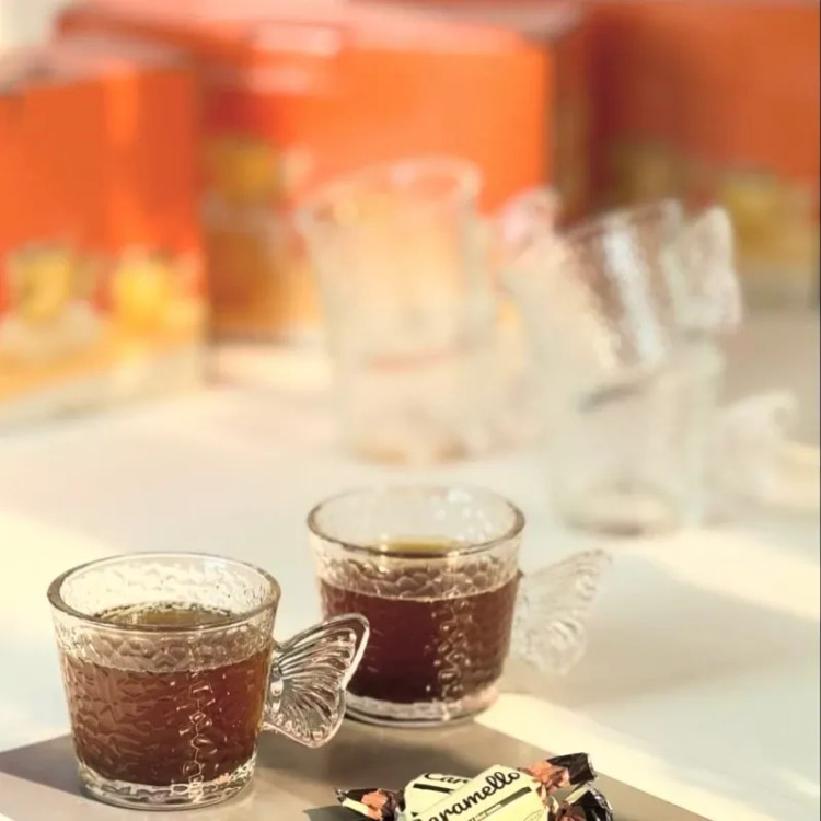 فنجان قهوهخوری طرح پروانهای (دستهدار بسته ۶ عددی)
