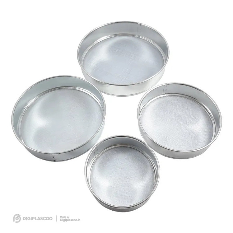 نمای چیدمان جداگانه ۴ سایز الک گرد استیل در کنار هم